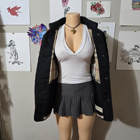 Buberry Coat - Picture 5 of 9